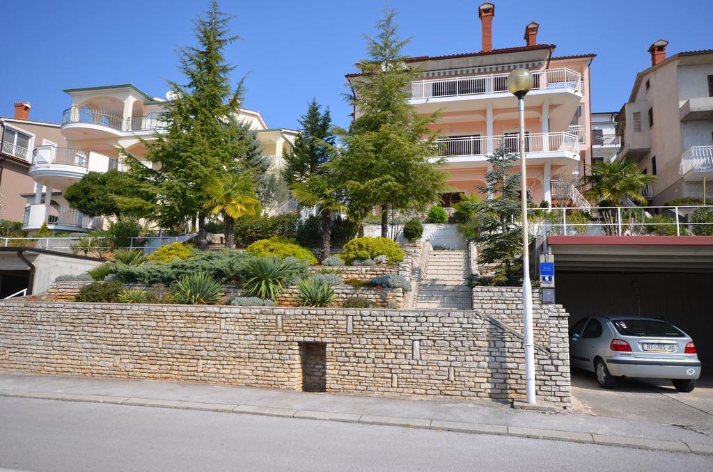 Apartments Slavica Рабац Екстер'єр фото