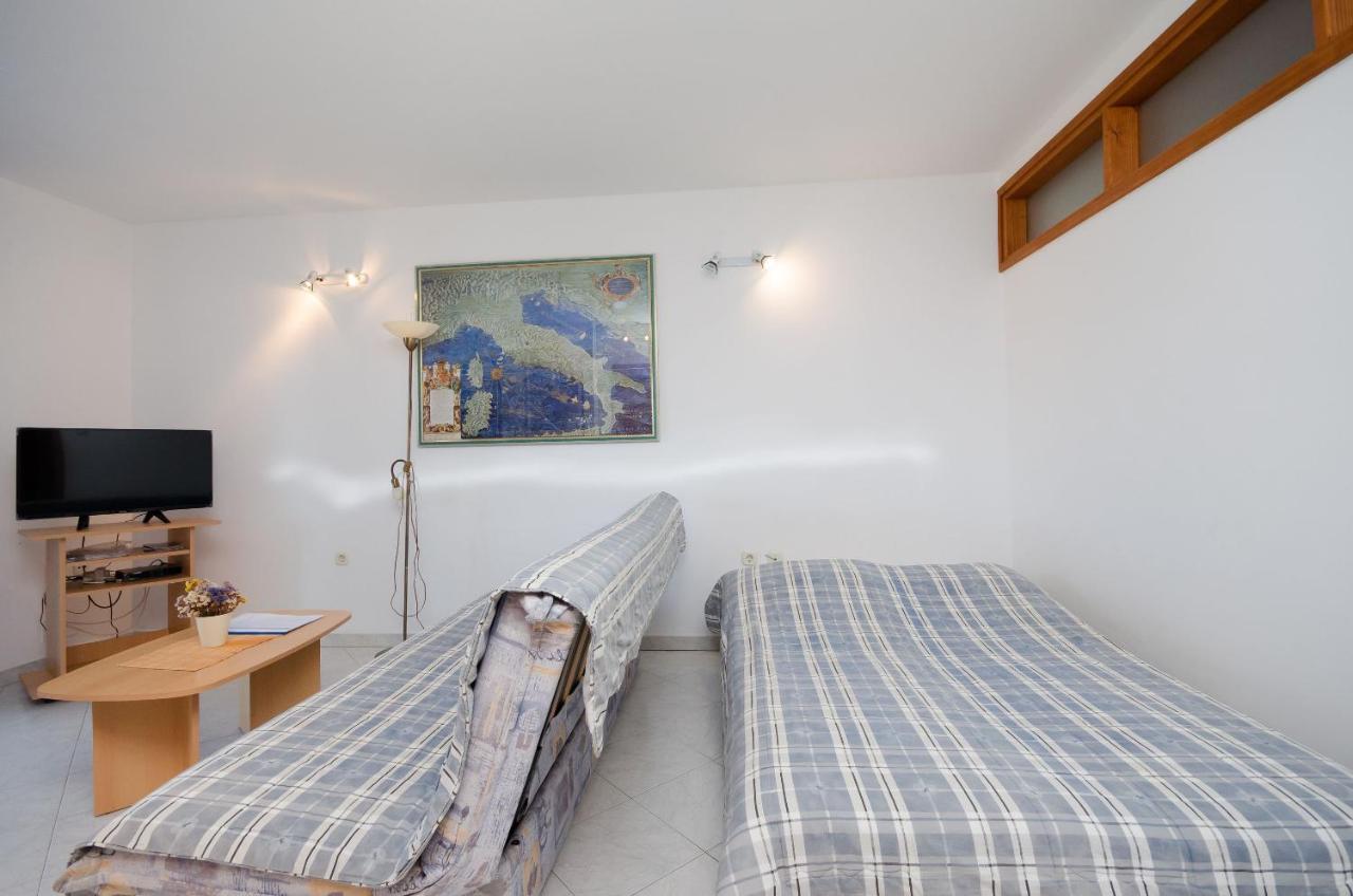 Apartments Slavica Рабац Екстер'єр фото