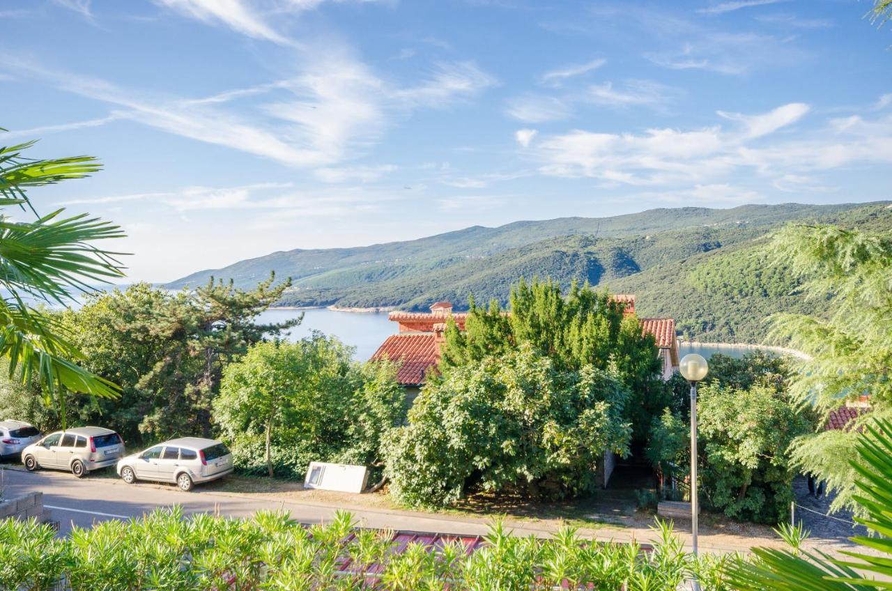Apartments Slavica Рабац Екстер'єр фото