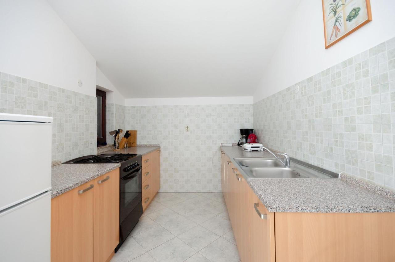 Apartments Slavica Рабац Екстер'єр фото
