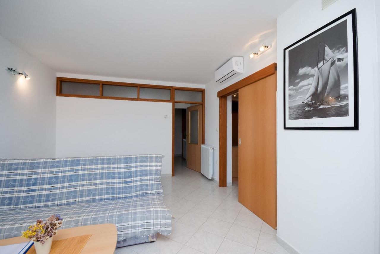 Apartments Slavica Рабац Екстер'єр фото